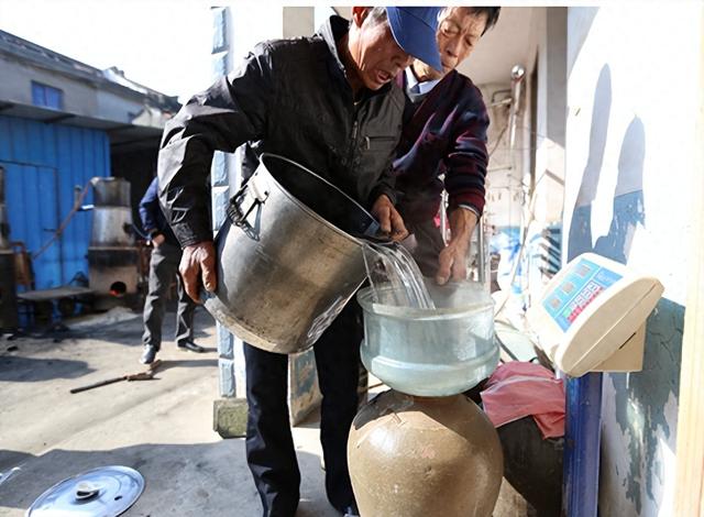 自酿酒为什么不建议喝（农村一直喝的自酿酒）
