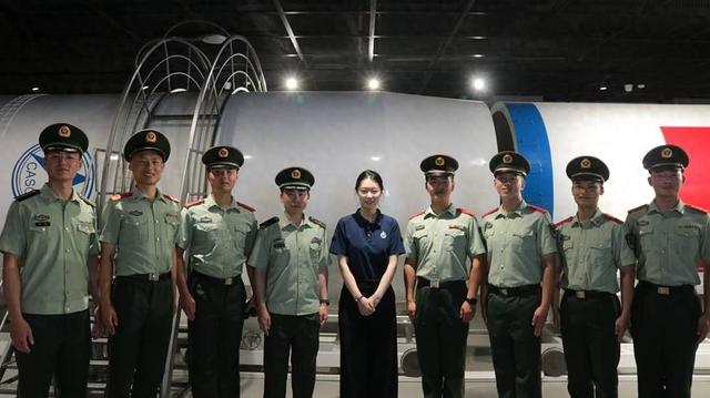 烟台海警局海阳工作站组织赴海阳东方航天港科技馆参观见学