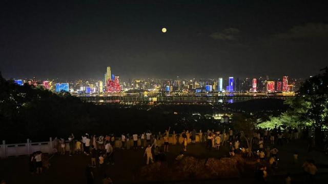 假期第七天接待近2000万人次，湖南客流创新高｜湘约国庆㉕