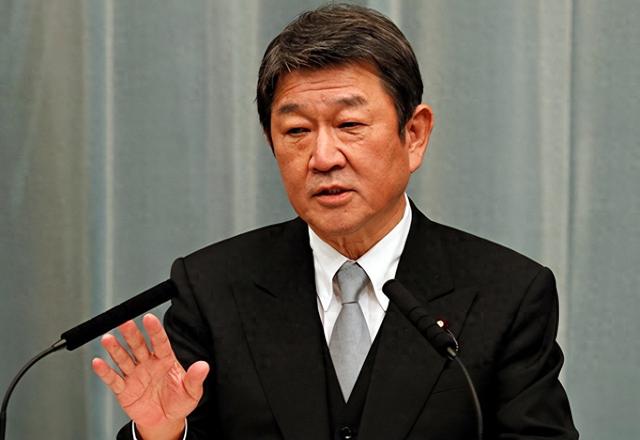 太不寻常了！日本外长公开承认波茨坦公告，日高官求中国一件事