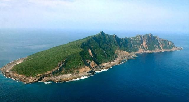 “都给我闭嘴！”高市早苗再出狂言，日本“瑞宝丸	”号渔船非法进入我钓鱼岛领海，被中国海警强硬反制