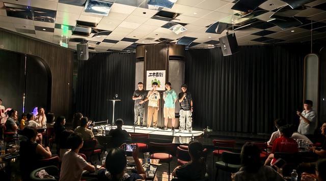 定档8月9日！万墨酒店小剧场脱口秀即将开演，夜色长沙再添文旅新地标
