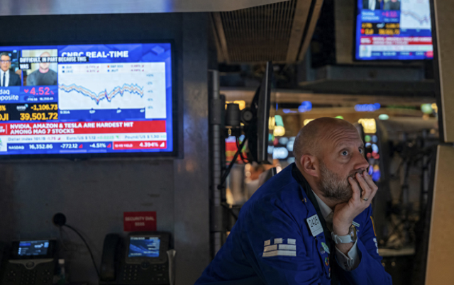 欧洲最强反击来了，丹麦宣布抛售美国国债	，美国股，汇，债三杀