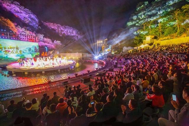 文化观察︱文旅新“夜”态如何燃动淄博夜经济