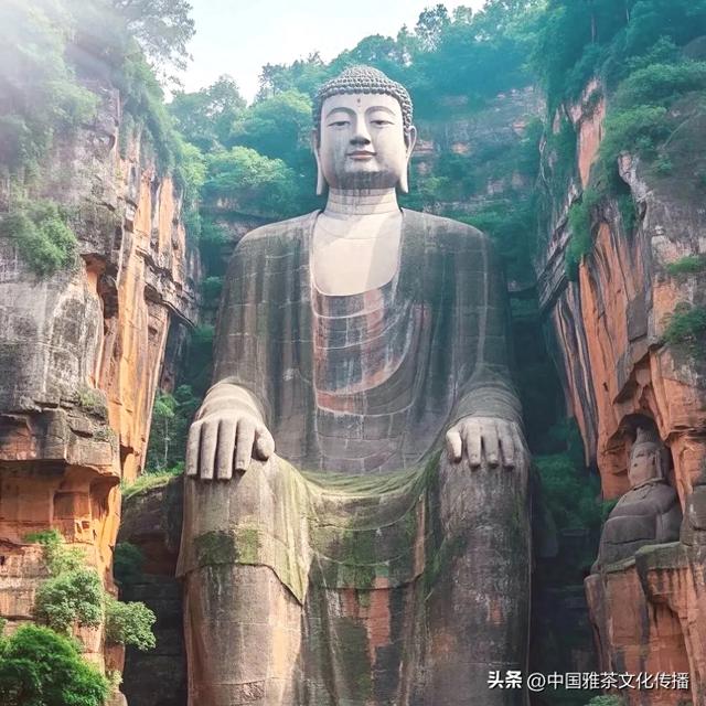 嘉州故事：临江而坐的千年史诗