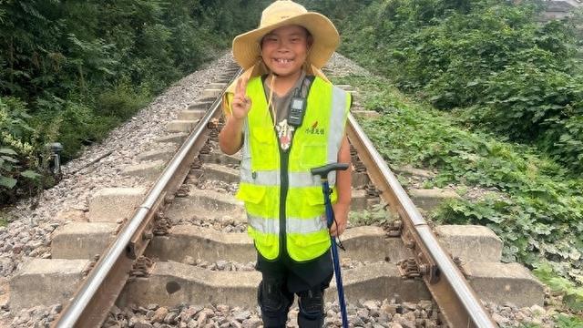湖南至山东，多动症男孩的千里成长路：一场没有终点的父子修行