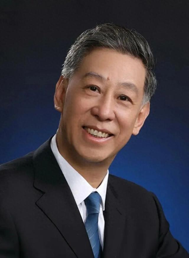 老科学家空降广元东城实验中学，科普讲座燃爆科学热情
