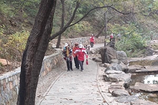 登山大会海淀会场圆满落幕，红十字海蓝救援全程护航