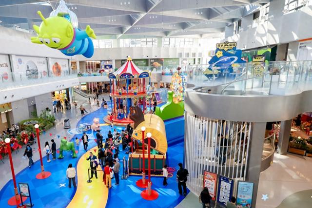 魔都眼｜冬日浪漫②：让巴斯光年唤起童年记忆