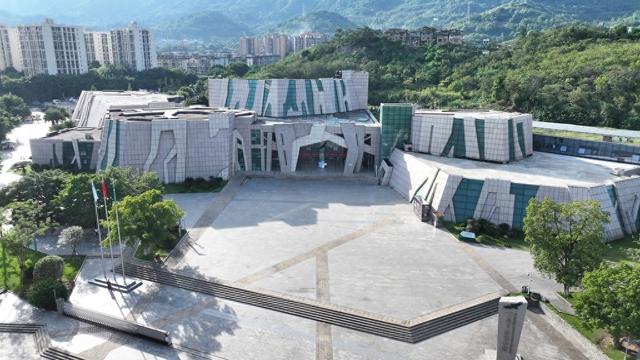北碚：国庆中秋长假 重庆自然博物馆接待游客超10万人次
