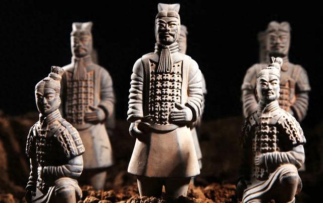 来西安旅游必去的十大景点，穿越千年古都，感受盛世风华