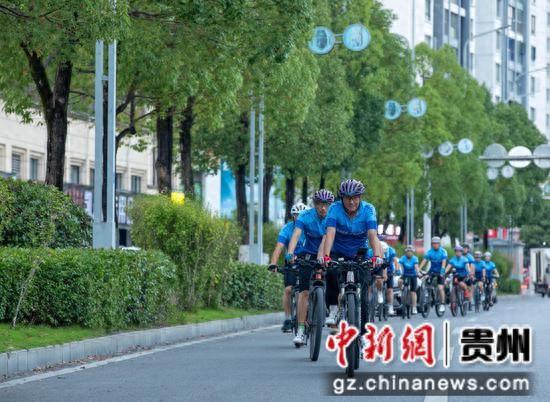 贵州道真：低碳骑行迎接“世界骑行日”