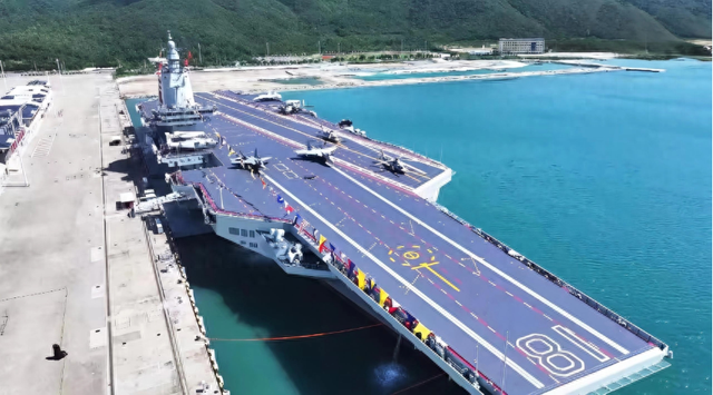 003型航母福建舰正式入列，关于福建舰有三点一定要特别注意