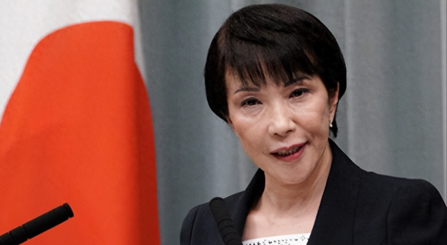 高市早苗怕啥来啥！辽宁舰北上之际，日本突遭7.5级强震，超10万人紧急避难，中国更需要警惕局势？