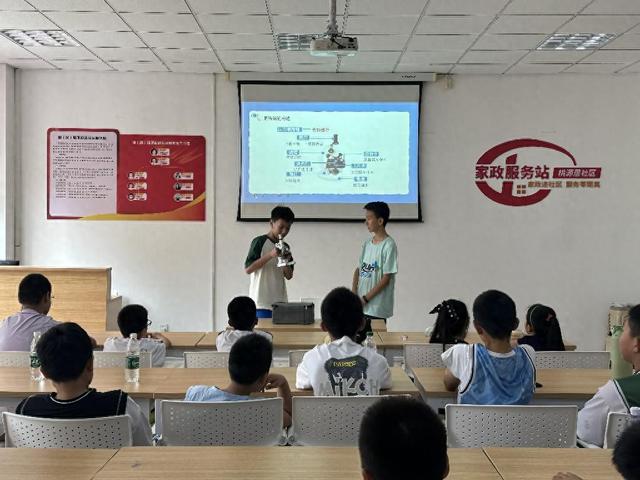 新北街道桃源居社区：探索微观世界 点亮科学梦想