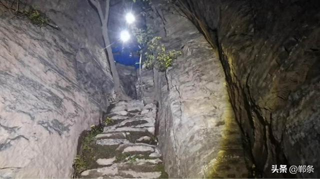 迷路看影子也能辨方向，登山安全指南→