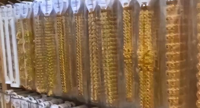 几乎全是假货！利润高达2400%，为啥消费者还前赴后继争相购买？