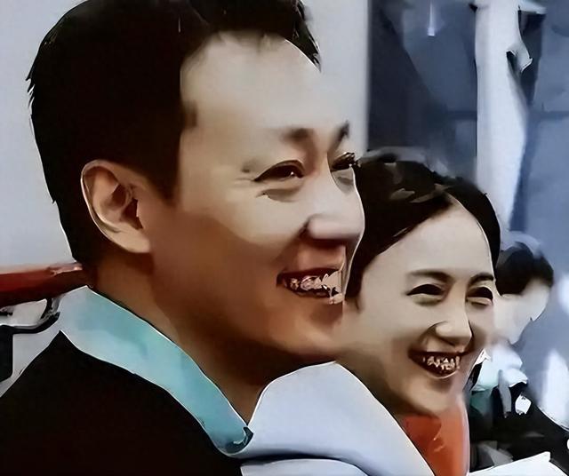 离世仅过去8个月，52岁辛柏青高调传出喜讯，朱媛媛终于能安心了