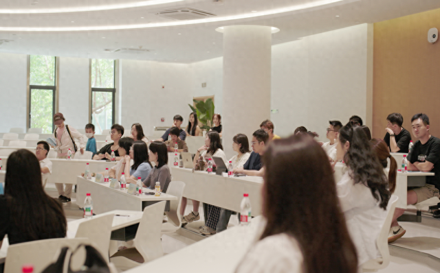 杭州营销网站建设（杭州拱墅区AI沙龙揭秘AIGC如何重塑企业营销新格局）