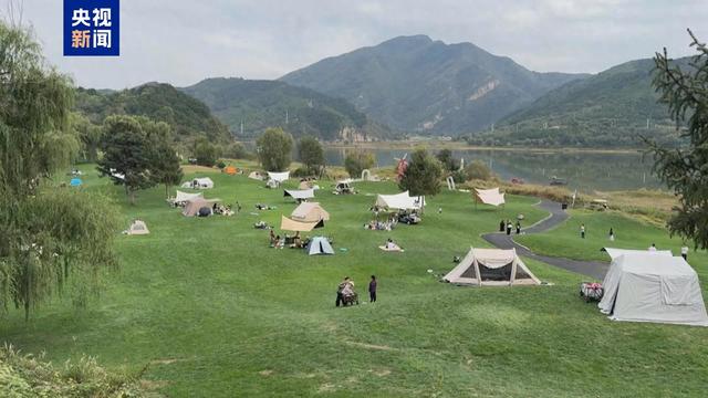 双节假期北京接待游客2509.4万人次 入境游红色游热度攀升