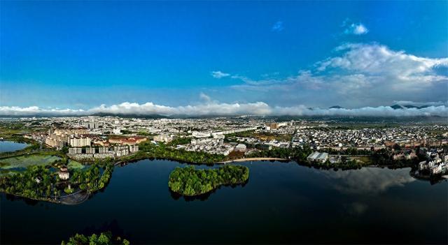 腾冲建设充满绿色、智慧与温情的现代化人民城市