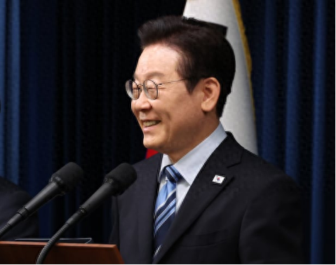 李在明最新涉华表态：韩国政府将通过与中国持续对话，毫不动摇地继续推进两国关系发展