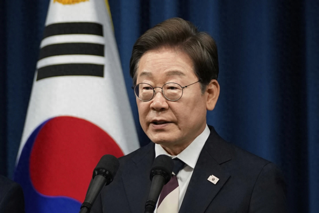 13天倒计时，韩国被逼上绝路，美国张口要4000亿，李在明签不签？
