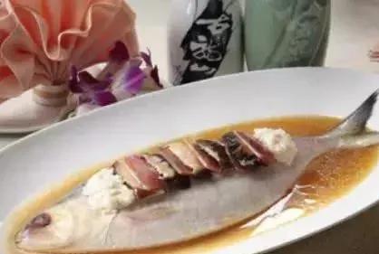 4道让外国厨师破口大骂的中国菜，老外：忍了脱骨鱼，图4不能忍