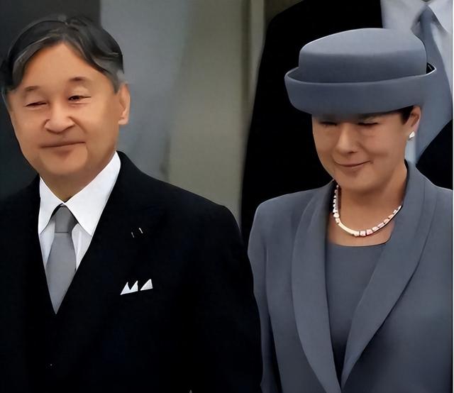 日本天皇亲自出山，对中国的反击正式开始，高市早苗憋出了一妙计