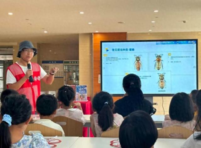 做标本、听科普 上游新闻首期“自然大讲堂”开讲