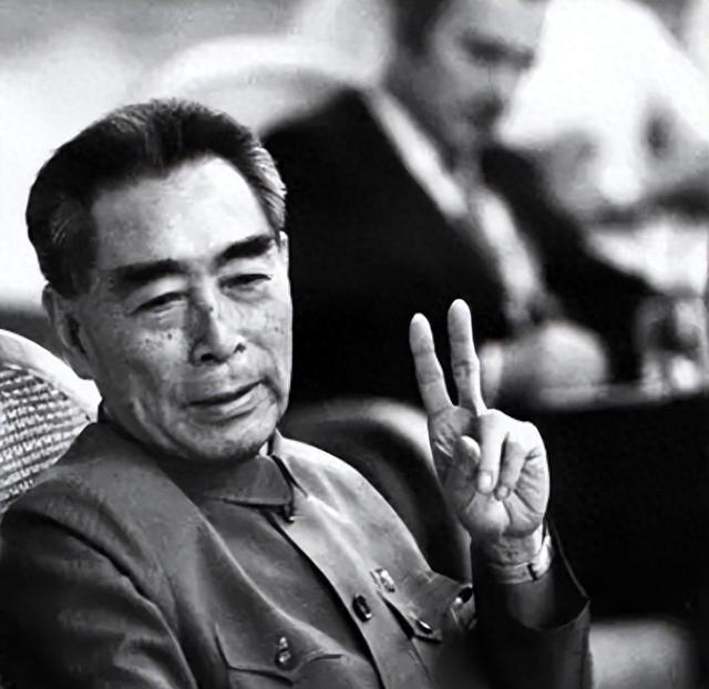 周总理晚年常念叨：不要忘了两位在台湾的故人。这两人到底是谁？