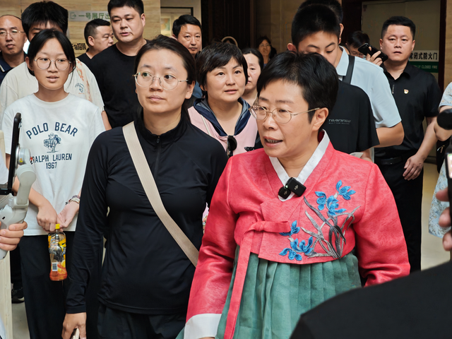 曼行吉林 | 蒙曼：延边是一个挺适合做很浪漫旅行的地方