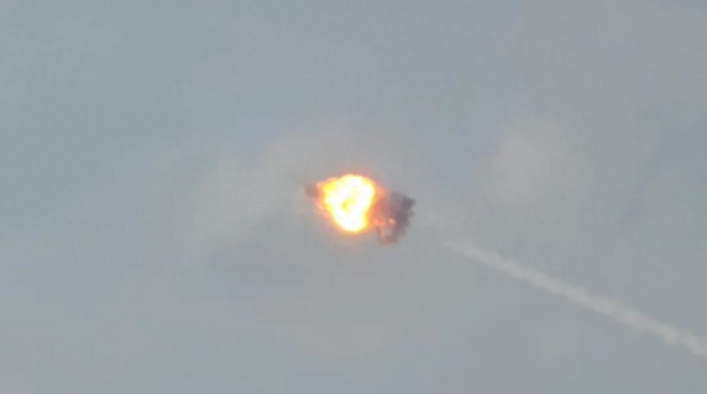 台军导弹自爆后，不到24小时，美国军舰也起火，特朗普发现不对劲