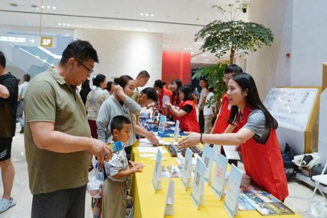 广西图书馆赴内蒙古开展“春雨工程”文化志愿服务交流活动