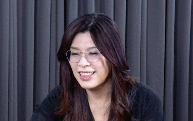 郑丽文扛大旗！台当局提统一时间，岛内接通知，核心资产移交美日