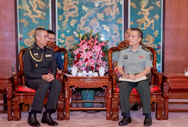 在确定中国不会出一兵一枪后，特朗普入局泰柬冲突，豪赌正式开始