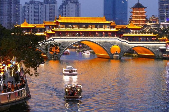赴明月之约，庆盛世华诞，成都文旅邀您共度双节