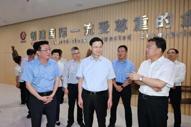 江苏省省长许昆林调研南钢
