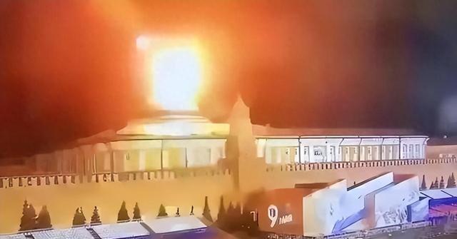 比普京还狠辣的总统：泽连斯基必须死！否则就动用杀手锏