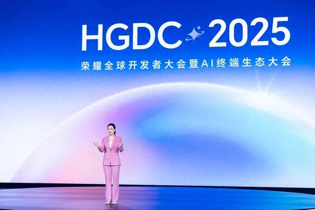 能懂孩子、懂爸妈、还懂宠物，这届AI硬件太会了