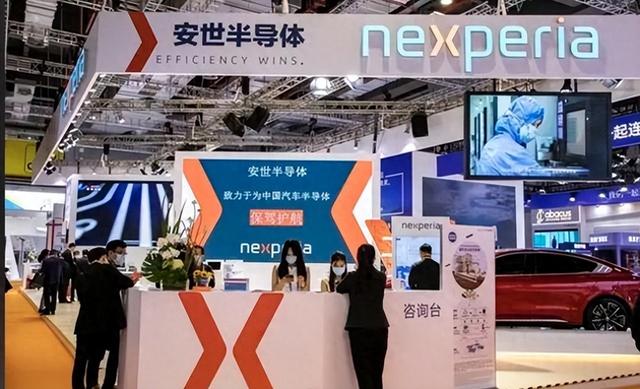 荷兰硬夺中资芯片公司，中国禁令反制，更糟的是：光刻机或遭停产