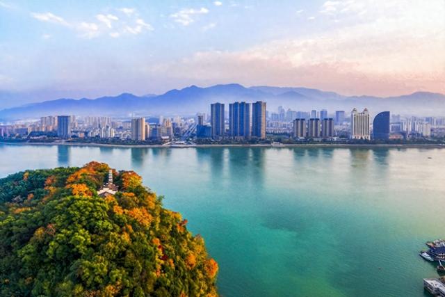 诗乡画城赴川交流推广 桐庐文旅邀游客共赏四季风华