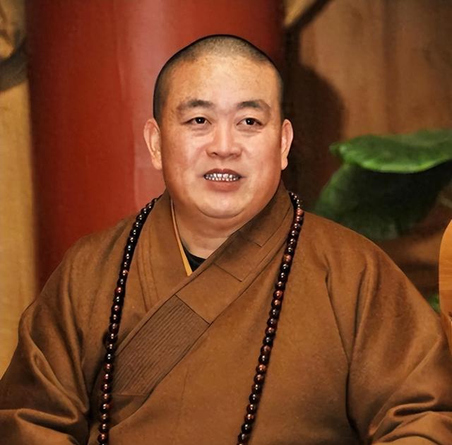 释永信被查不到两月，祸水再起，五名女性只是冰山一角