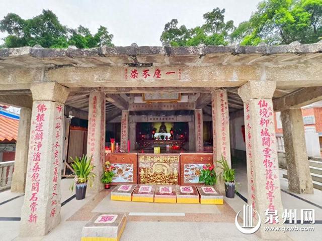 跟着名士黄河清游览莲花峰