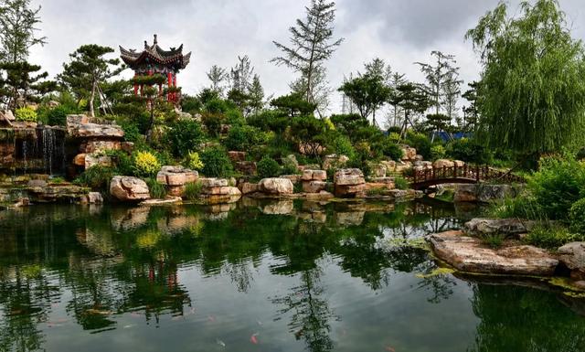 昆明又一公园火了，人少景美、适合垂钓、赏花、拍照