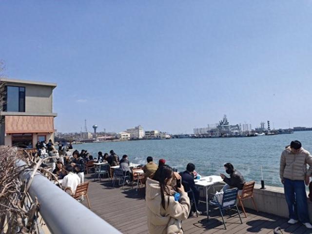 从“看”到“玩” 假期消费有了新主场