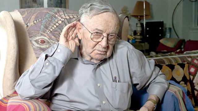 中美一旦开战，美军将全面轰炸中国？基辛格曾称：中美正走向悬崖