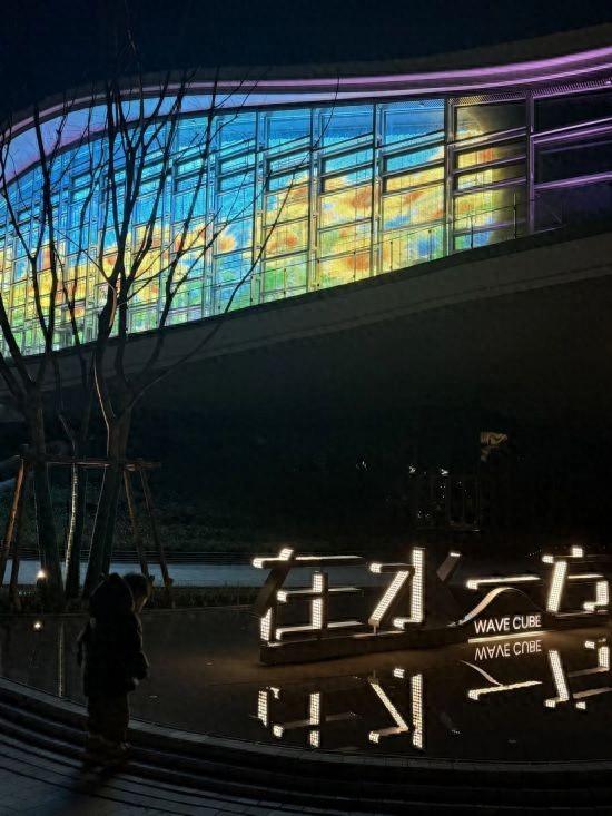 地铁直达！上海这些热门景区，让我们说走就走