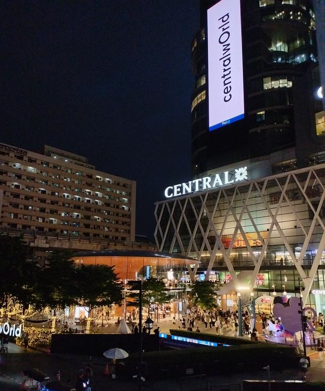 曼谷街头的圣诞绮梦