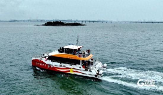 “海上穿越大桥”首航，陆海联动开创胶州湾海域文旅发展新范式